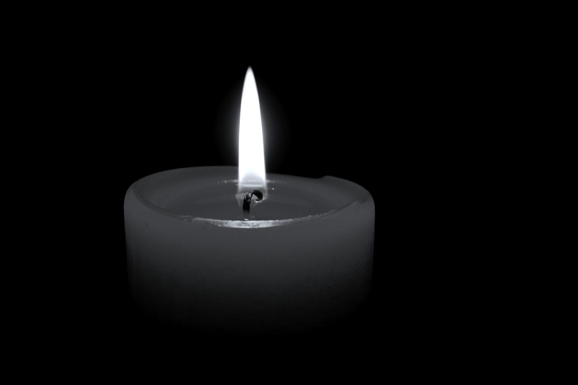 candle-g477a49ff4_1920